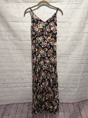 Lulus Navy Maxi Dress with Coral & Cream Floral Print Woman’s Size Medium